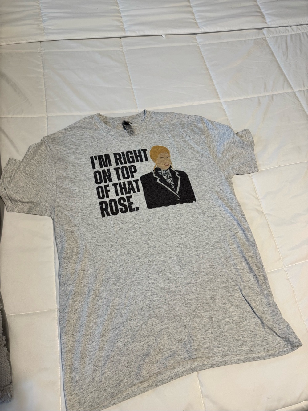 Don’t Tell Mom the Babysitters Dead Shirt Size M